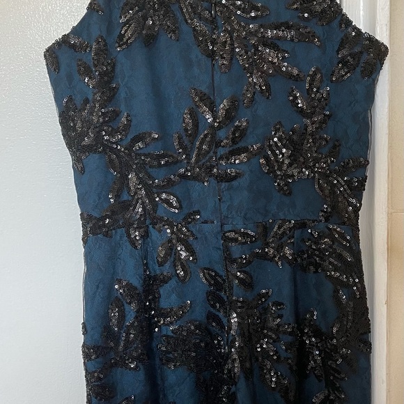Dress the Population Jordyn Sequin Sheath Dress - Picture 5 of 6
